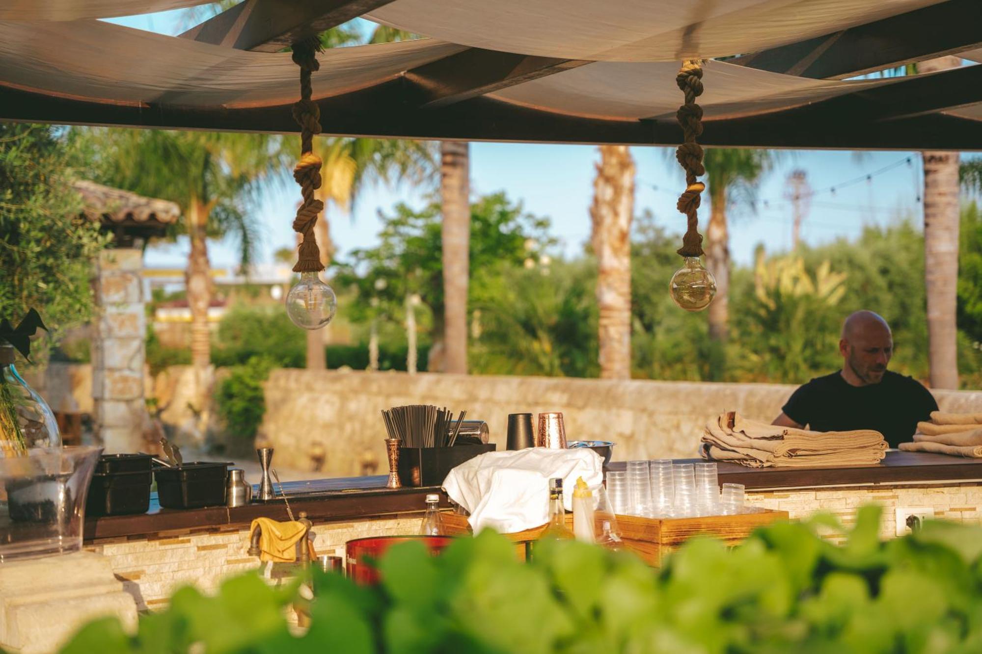 Mythos Holidays & Events Syracuse ภายนอก รูปภาพ